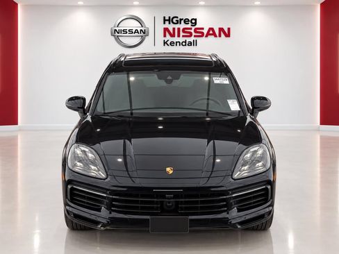 Used 2019 Porsche Cayenne w/ Premium Plus Package AWD/4WD image 6