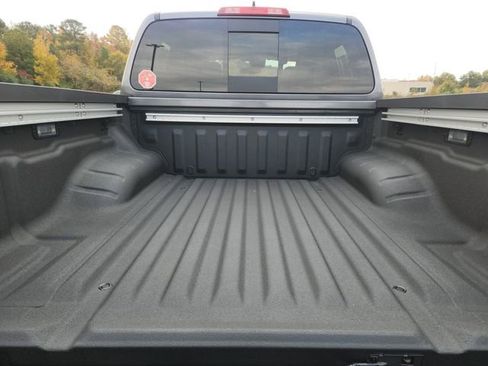 New 2026 Nissan Frontier SV w/ SV Convenience Package AWD/4WD image 10