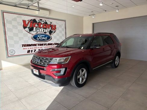 Used 2016 Ford Explorer XLT w/ Equipment Group 202A image 1
