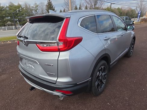Used 2019 Honda CR-V Touring image 3
