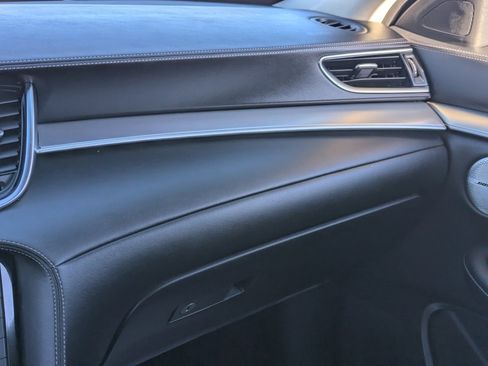 Used 2022 INFINITI QX50 Essential image 21