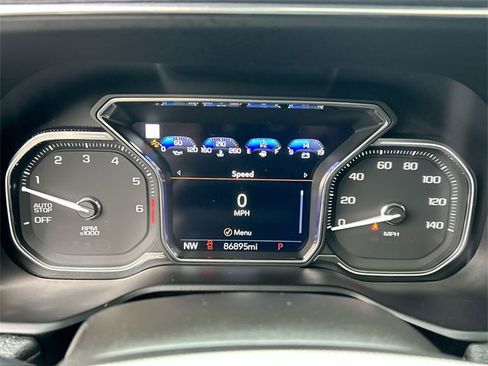 Used 2021 GMC Yukon XL Denali w/ Denali Premium Package image 11