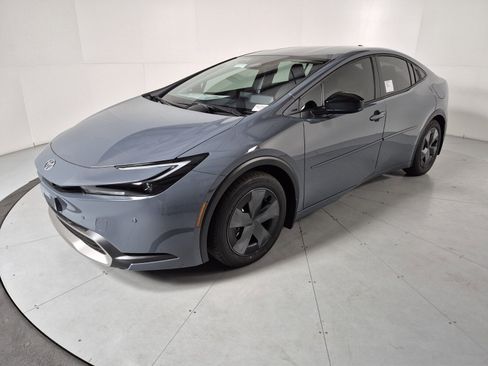 New 2026 Toyota Prius Plug-In Hybrid image 1