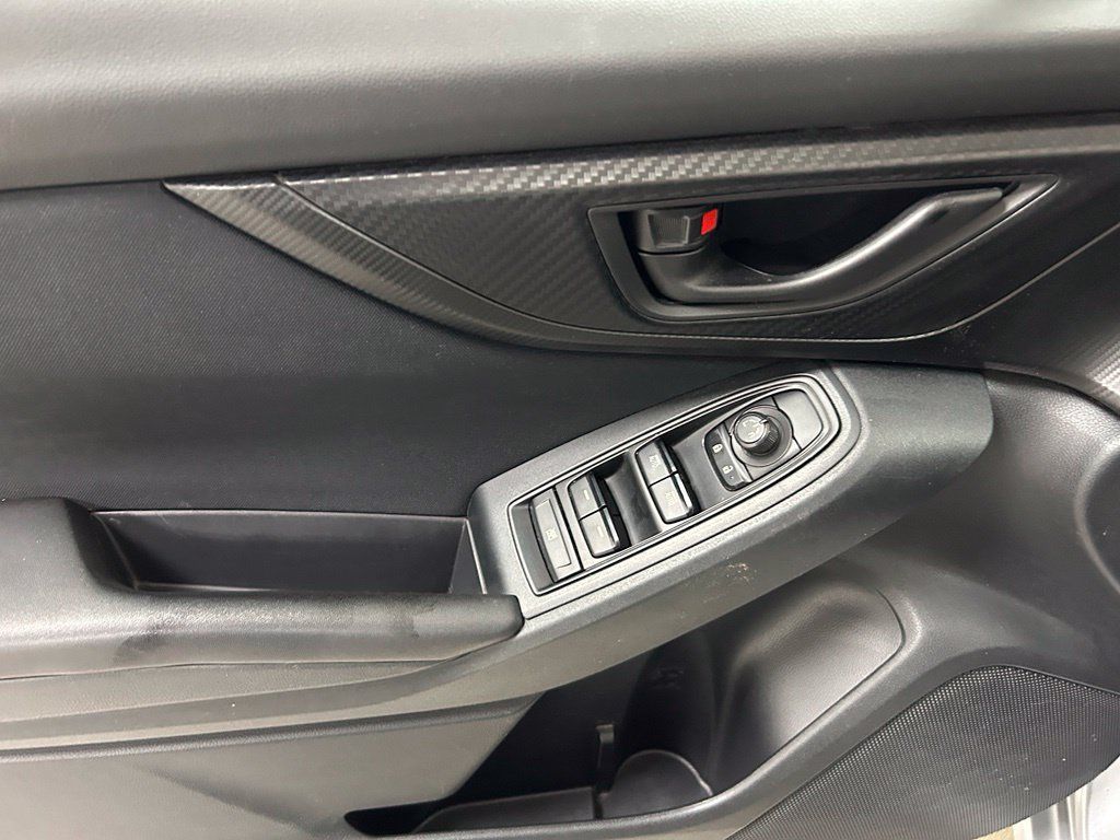 Used 2018 Subaru Impreza 2.0i AWD/4WD image 17