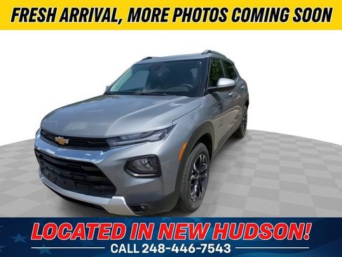 Used 2023 Chevrolet TrailBlazer LT w/ Convenience Package AWD/4WD image 6