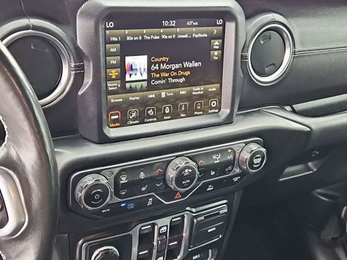 Used 2021 Jeep Wrangler Unlimited Sahara w/ Cold Weather Group image 28