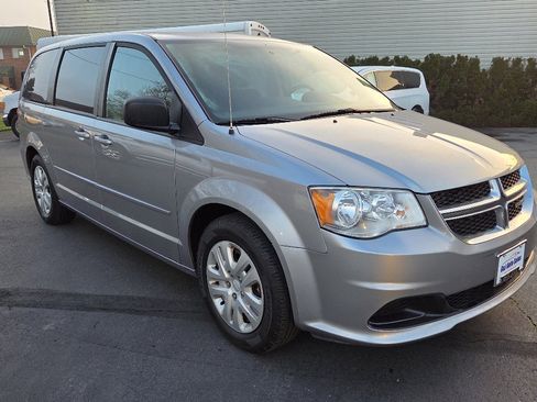 Used 2017 Dodge Grand Caravan SE w/ Power Window Group image 5