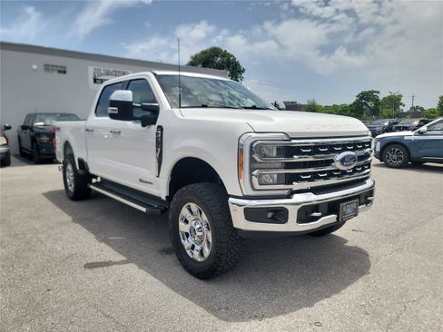 Used 2023 Ford F250 Lariat w/ Chrome Package AWD/4WD image 8