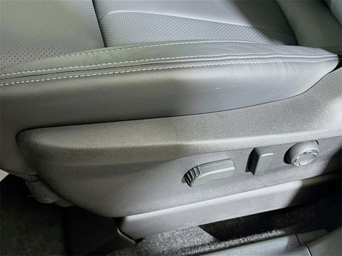 New 2026 Subaru Ascent Limited w/ Popular Package #2 image 16