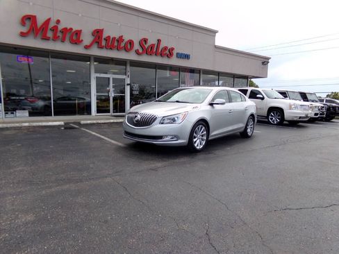 Used 2016 Buick LaCrosse Leather FWD image 2