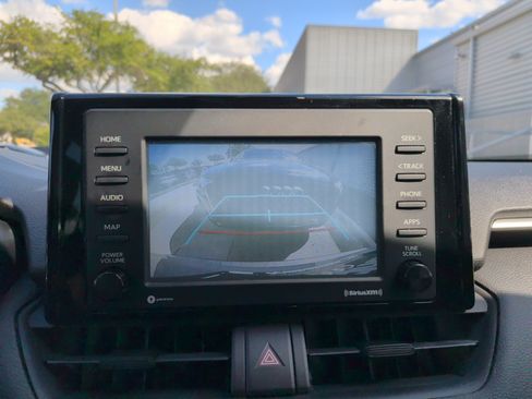 Used 2021 Toyota RAV4 XLE FWD image 23