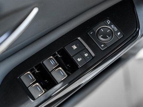 Used 2023 Lexus ES 300h w/ Luxury Package image 37