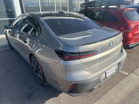 Used 2024 BMW 740i xDrive image 4