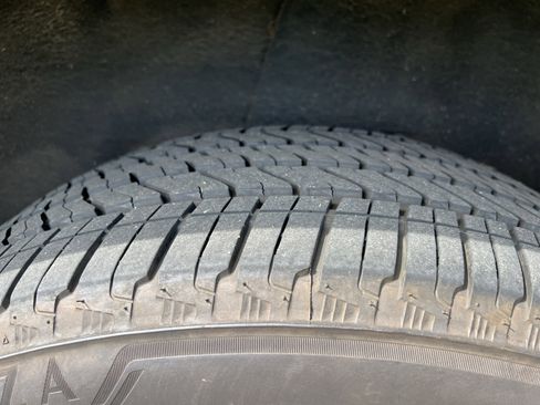 Used 2021 Cadillac Escalade ESV Sport Platinum w/ Heavy-Duty Trailer Package image 12