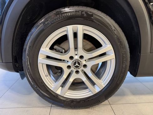 Used 2023 Mercedes-Benz GLB 250 4MATIC image 40