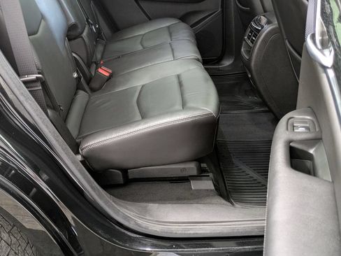 Used 2020 Cadillac XT5 Premium Luxury FWD image 23