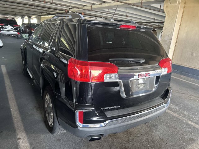 Used 2017 GMC Terrain SLE w/ Convenience Package FWD image 2