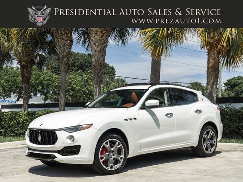 Used 2017 Maserati Levante S AWD/4WD image 1