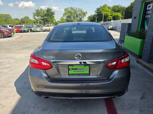 Used 2016 Nissan Altima 2.5 SL w/ 2.5 Technology Package FWD image 14