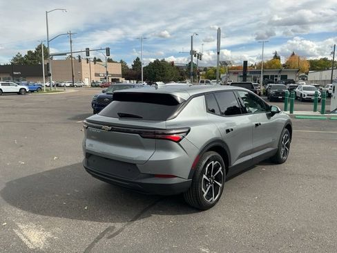New 2026 Chevrolet Equinox EV LT image 3