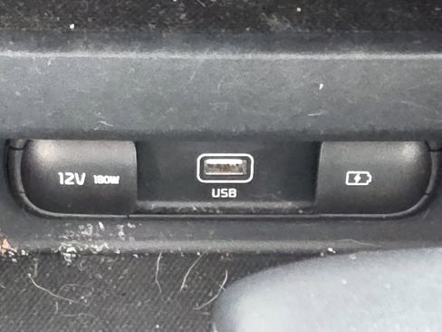 Used 2023 Kia Seltos S image 7