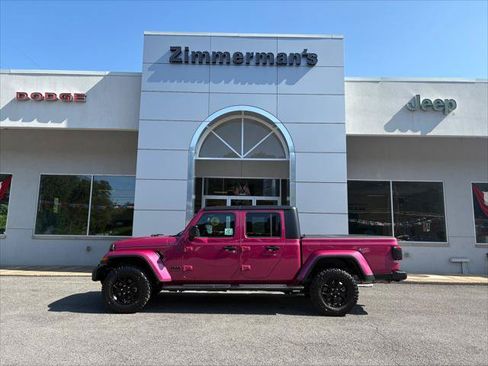 Certified 2024 Jeep Gladiator Sport AWD/4WD image 1