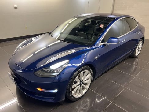 Used 2018 Tesla Model 3 Long Range image 3