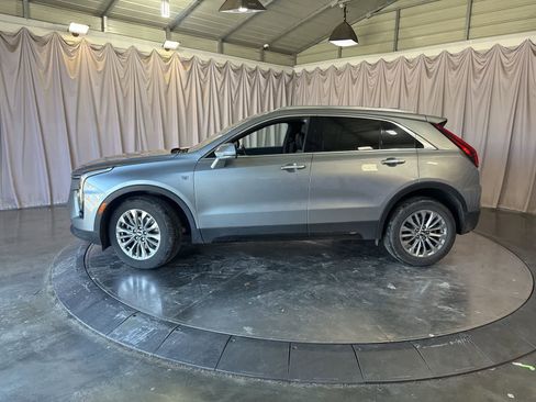 Used 2024 Cadillac XT4 Premium Luxury FWD image 8