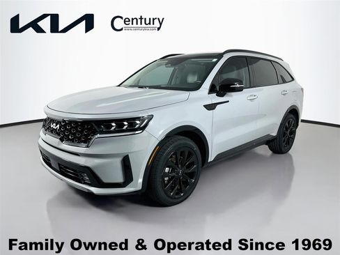 Certified 2023 Kia Sorento SX FWD image 1