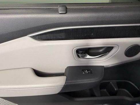Used 2024 Honda Pilot Elite image 13