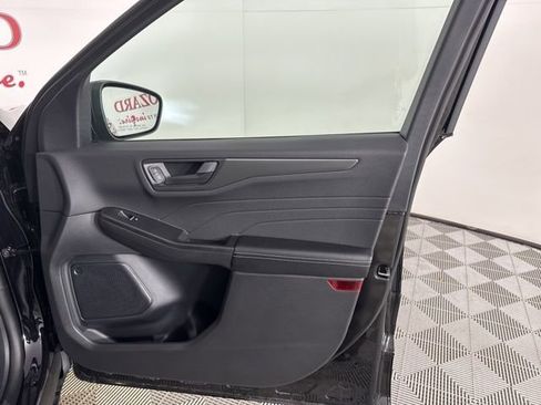 New 2025 Ford Escape Active image 22