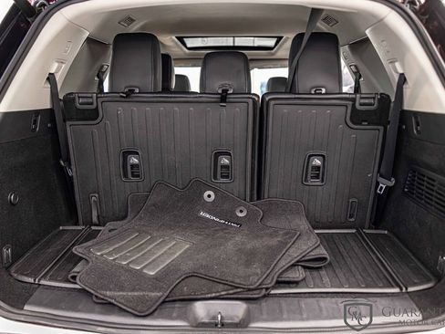 Used 2022 Nissan Pathfinder Platinum w/ Cargo Package image 16