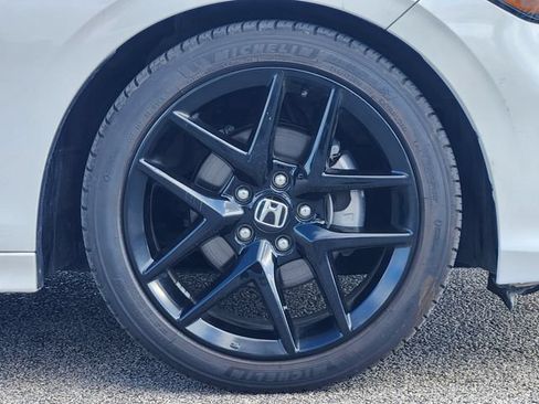 Used 2025 Honda Civic Sport image 11