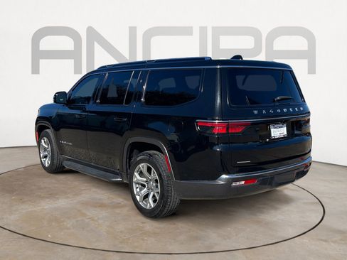 Used 2022 Jeep Wagoneer Series II image 8