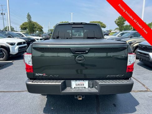 Used 2019 Nissan Titan PRO-4X AWD/4WD image 18