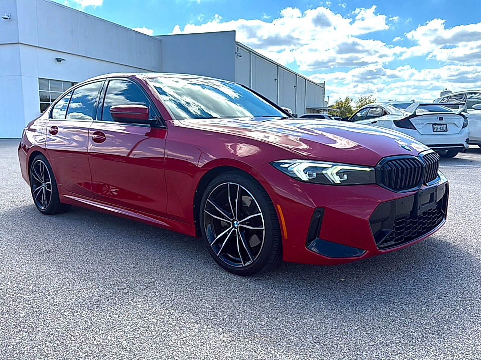 Used 2024 BMW 330i Sedan w/ M Sport Package RWD image 3