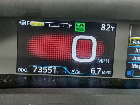 Used 2020 Toyota Prius LE FWD image 19