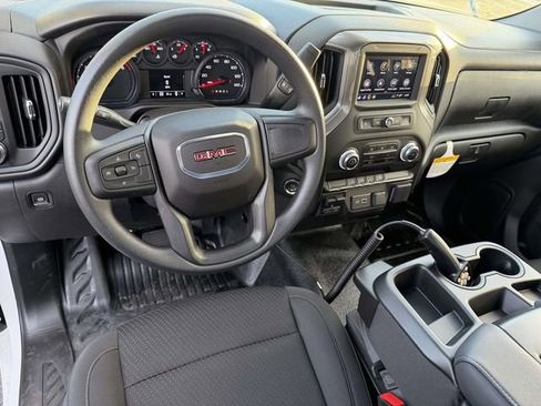 Used 2025 GMC Sierra 2500 Pro image 10