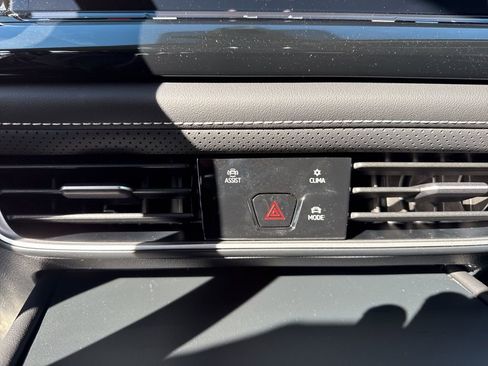 New 2026 Volkswagen Atlas SE image 18