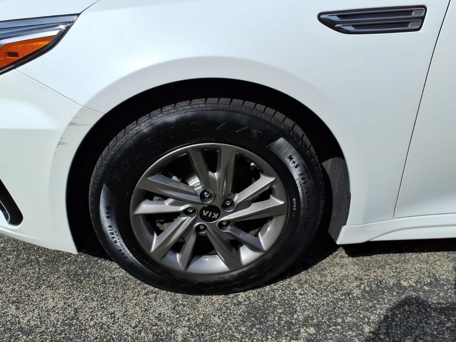 Used 2020 Kia Optima LX FWD image 10