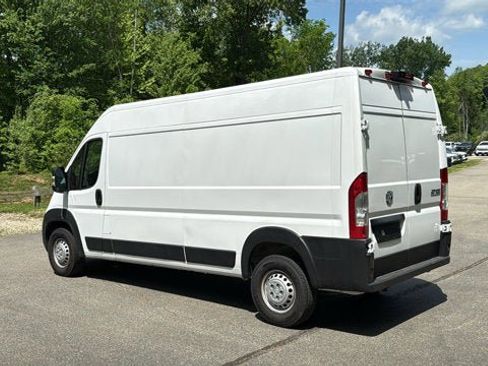 Used 2026 RAM ProMaster 2500 w/ Convenience Group FWD image 8