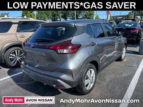 Used 2021 Nissan Kicks S FWD image 3