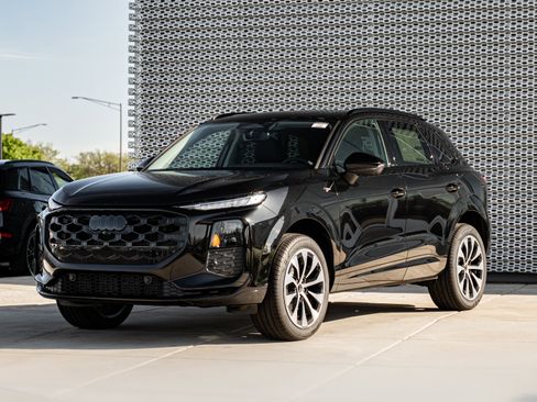 New 2026 Audi Q3 quattro 2.0T AWD/4WD image 7
