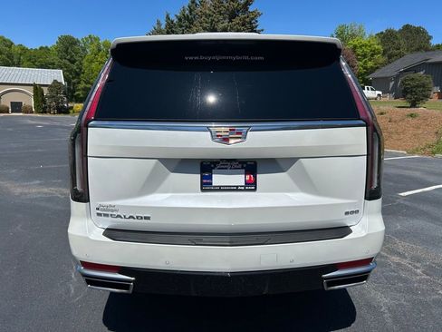 Used 2024 Cadillac Escalade Premium Luxury w/ LPO, Floor Liner Package AWD/4WD image 25