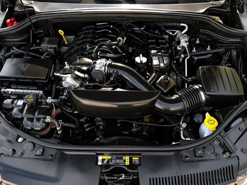 Used 2023 Dodge Durango GT image 59