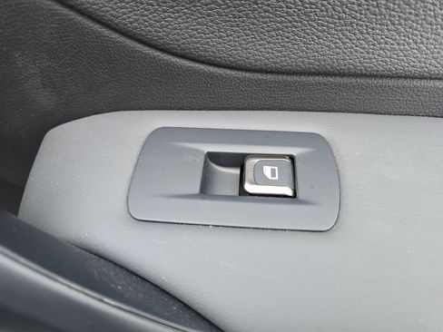 New 2025 VinFast VF 8 Plus AWD/4WD image 19