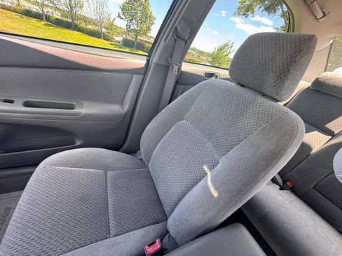Used 2002 Toyota Camry XLE FWD image 26