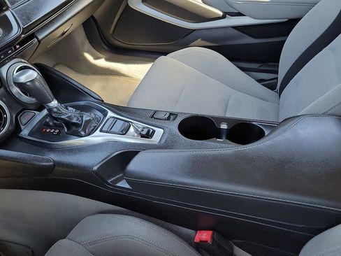 Used 2021 Chevrolet Camaro LS image 25