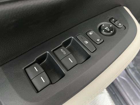 New 2026 Honda HR-V LX image 10