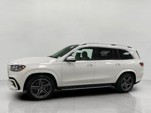Certified 2026 Mercedes-Benz GLS 450 4MATIC image 48
